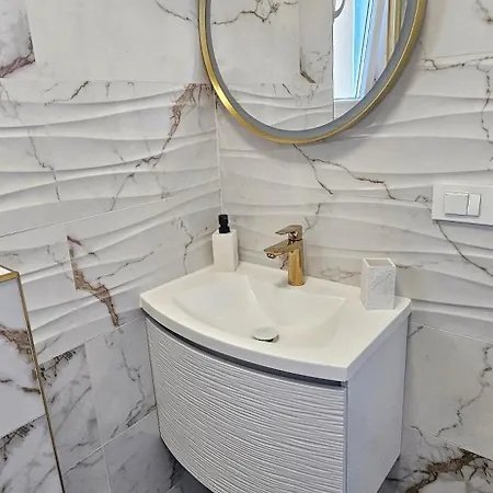 Harmony Rab Apartman *