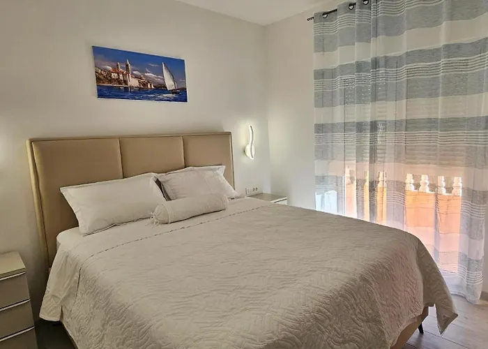 Harmony Rab Apartment