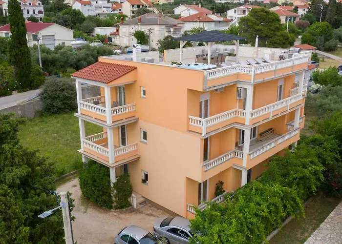 Harmony Rab Apartment *