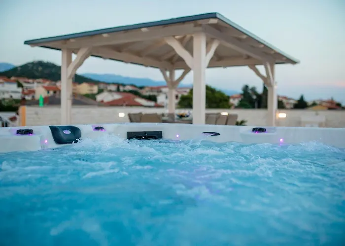 Harmony Rab Apartment *